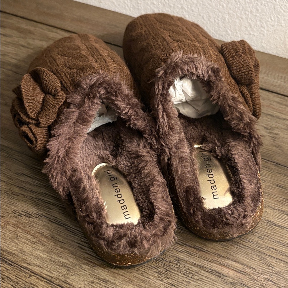 NIB [Madden Girl] Biilee Clog Sweater Slip-On Indoor/Outdoor Brown Women’s 6.5 - Picture 7 of 9